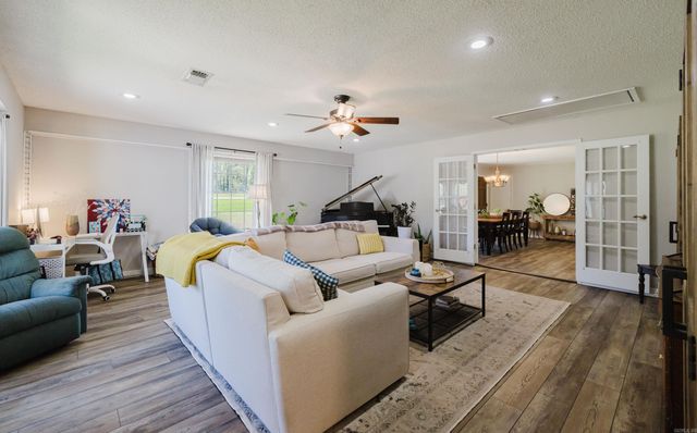 15 Dogwood Dr, Arkadelphia, AR 71923