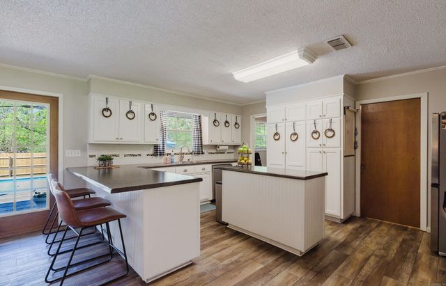 15 Dogwood Dr, Arkadelphia, AR 71923