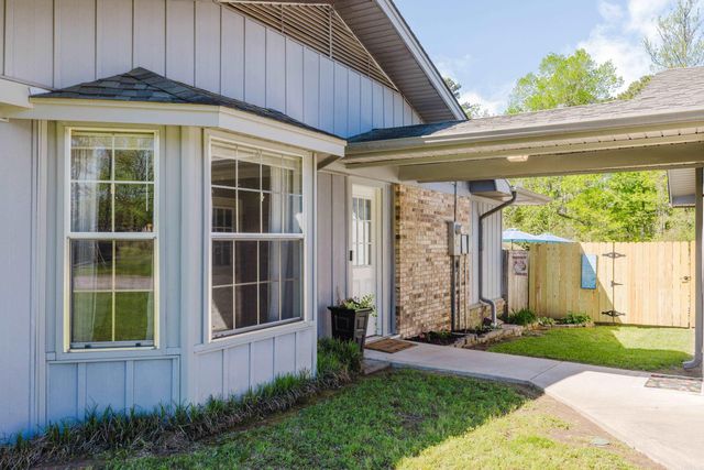 15 Dogwood Dr, Arkadelphia, AR 71923