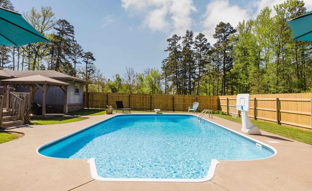 15 Dogwood Dr, Arkadelphia, AR 71923