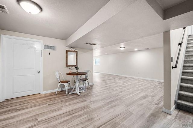 911 Candytuft Blvd, Pueblo, CO 81001