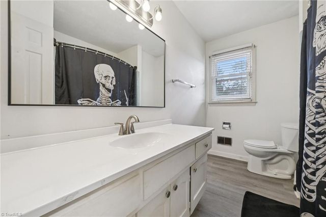 4407 Bromley Drive, Greensboro, NC 27406