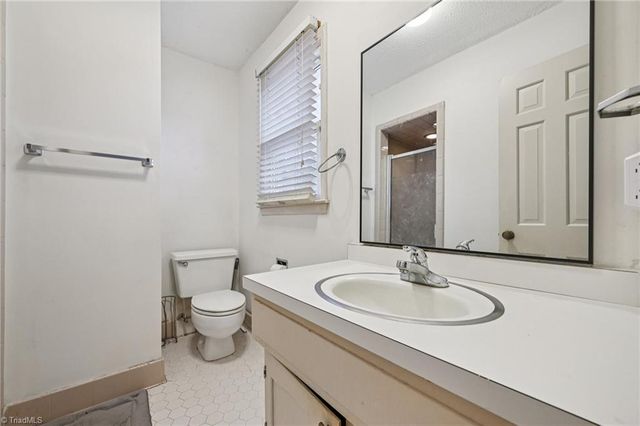 4407 Bromley Drive, Greensboro, NC 27406