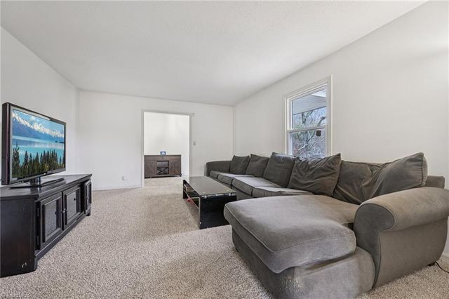 4407 Bromley Drive, Greensboro, NC 27406