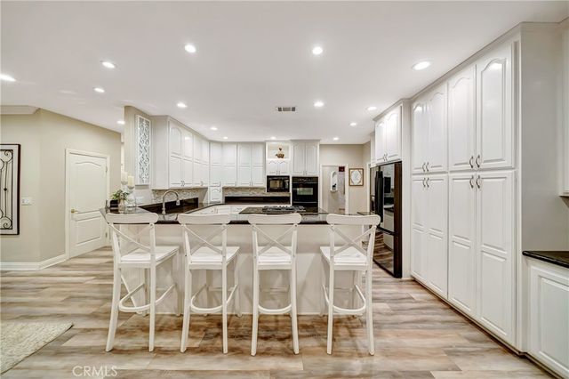 8739 W Avenue C8, Lancaster, CA 93536