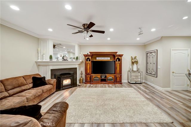 8739 W Avenue C8, Lancaster, CA 93536