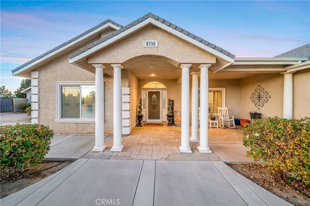 8739 W Avenue C8, Lancaster, CA 93536