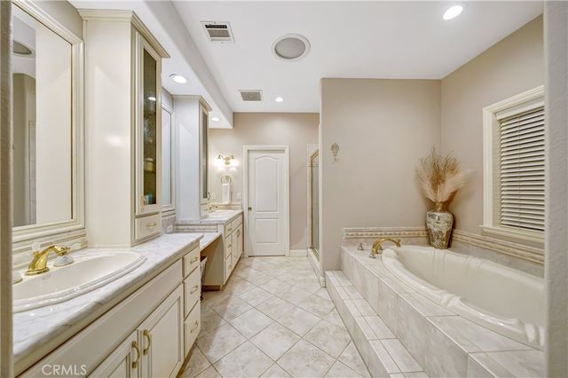 8739 W Avenue C8, Lancaster, CA 93536