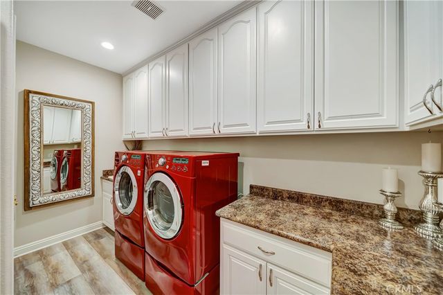 8739 W Avenue C8, Lancaster, CA 93536