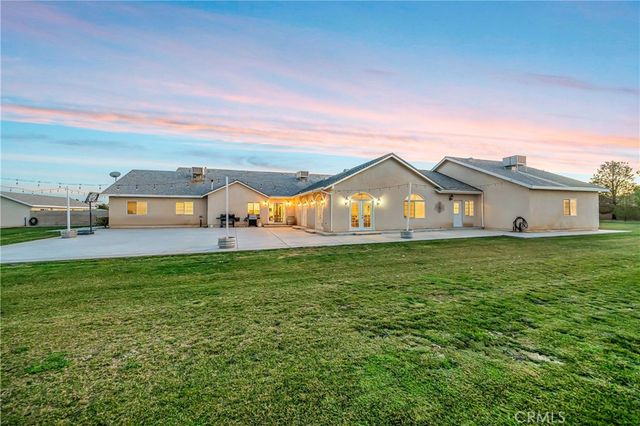 8739 W Avenue C8, Lancaster, CA 93536