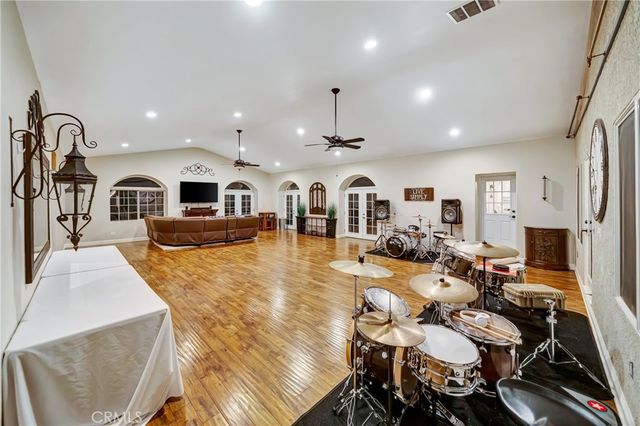 8739 W Avenue C8, Lancaster, CA 93536
