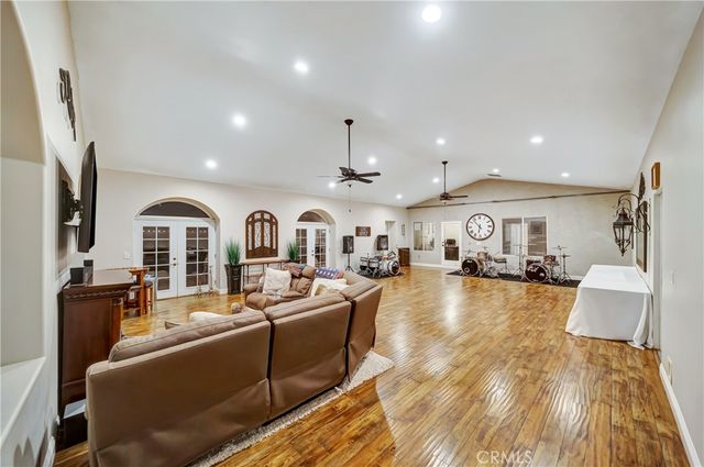8739 W Avenue C8, Lancaster, CA 93536