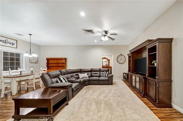 8739 W Avenue C8, Lancaster, CA 93536