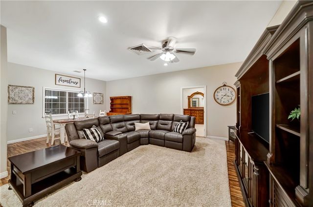 8739 W Avenue C8, Lancaster, CA 93536