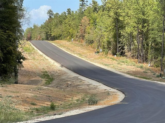 350 Iron Horse Road, Willis, TX 77378