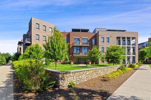100 Legend Drive 206, Sleepy Hollow, NY 10591