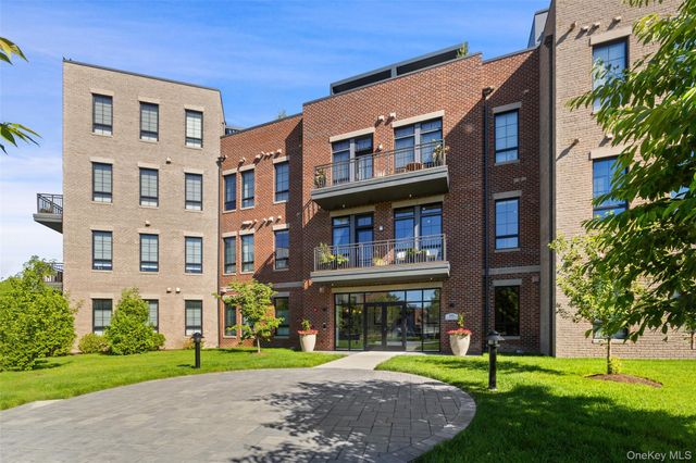 100 Legend Drive 206, Sleepy Hollow, NY 10591