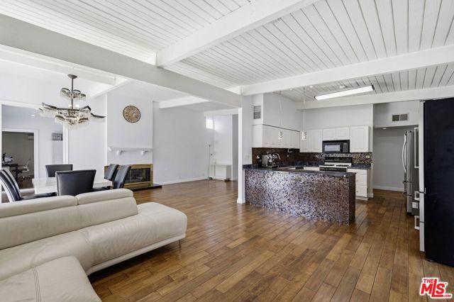 18342 Blackhawk Street, Porter Ranch (los Angeles), CA 91326