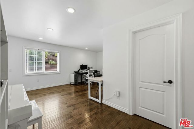 18342 Blackhawk Street, Porter Ranch (los Angeles), CA 91326