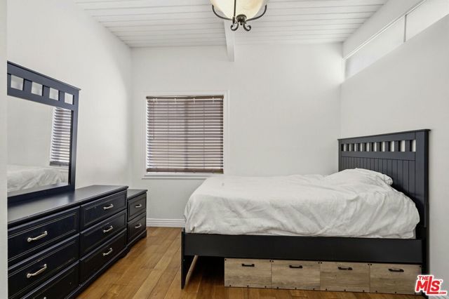 18342 Blackhawk Street, Porter Ranch (los Angeles), CA 91326