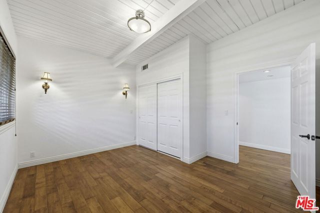 18342 Blackhawk Street, Porter Ranch (los Angeles), CA 91326