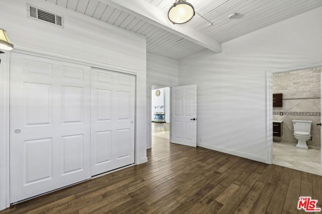 18342 Blackhawk Street, Porter Ranch (los Angeles), CA 91326