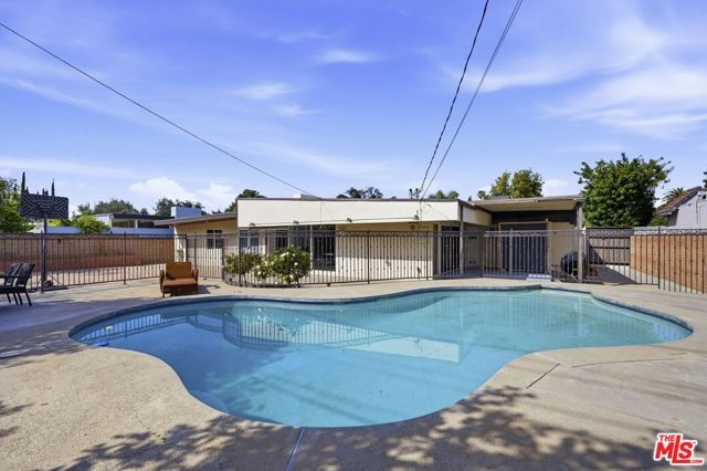 18342 Blackhawk Street, Porter Ranch (los Angeles), CA 91326