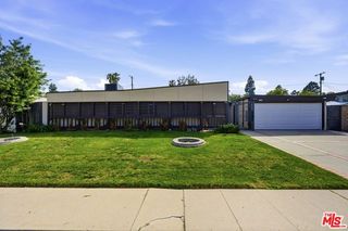 18342 Blackhawk Street, Porter Ranch (los Angeles), CA 91326