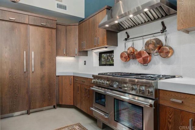 941 Nolbey Street, Cardiff By The Sea, CA 92007