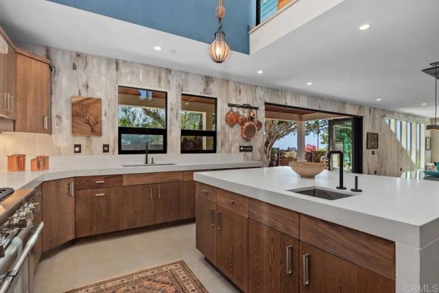 941 Nolbey Street, Cardiff By The Sea, CA 92007