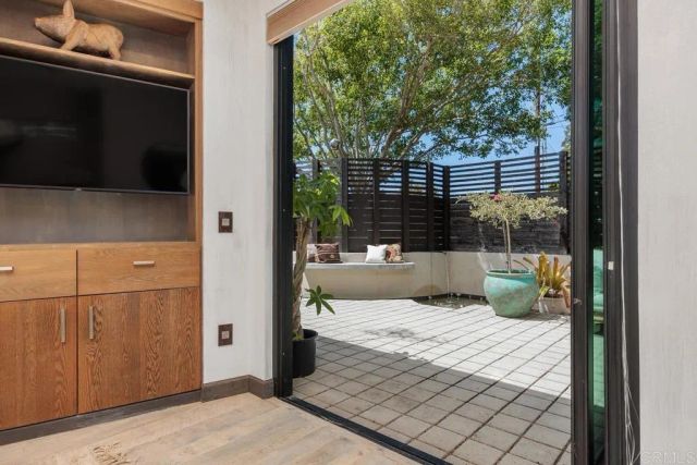 941 Nolbey Street, Cardiff By The Sea, CA 92007