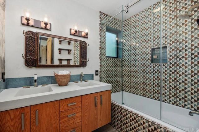 941 Nolbey Street, Cardiff By The Sea, CA 92007