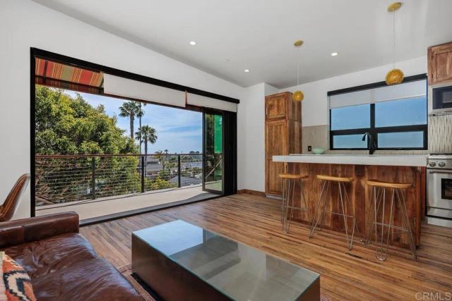 941 Nolbey Street, Cardiff By The Sea, CA 92007