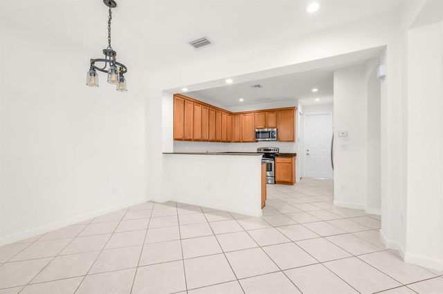 650 Pacific Grove Drive 5, West Palm Beach, FL 33401