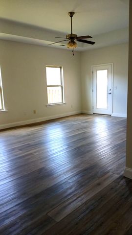 533 E Heatherstone Lane, Roebuck, SC 29376