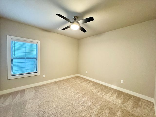 812 NE Heights Lane, Bentonville, AR 72712