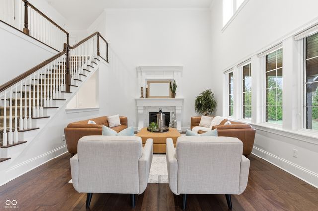 1905 W Main Street, Carmel, IN 46032