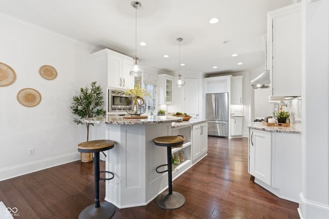 1905 W Main Street, Carmel, IN 46032