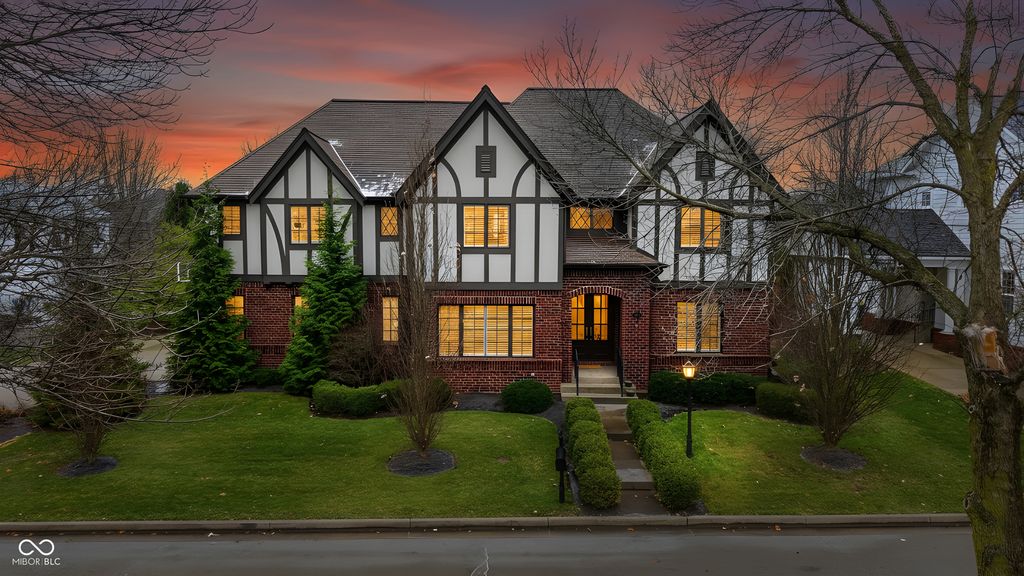 1905 W Main Street, Carmel, IN 46032