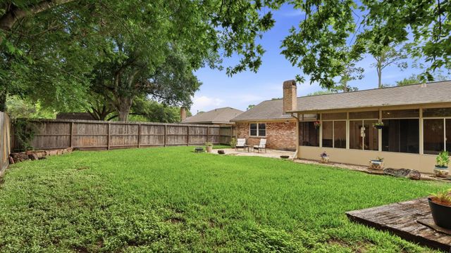2022 Arcadia Drive, Sugar Land, TX 77498