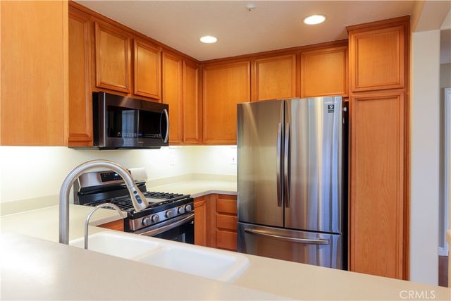 32 Garrison Loop, Ladera Ranch, CA 92694