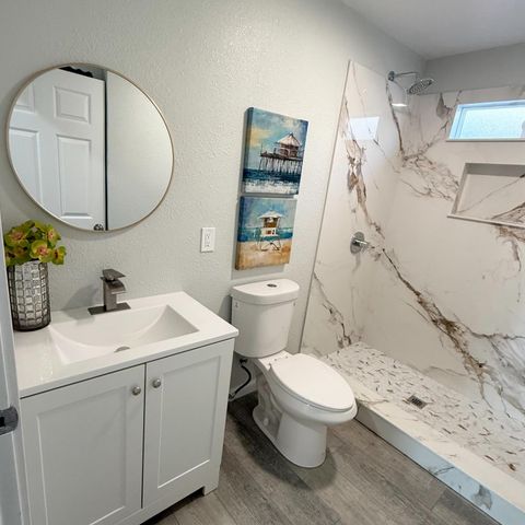 228 W Willow St, Stockton, CA 95203