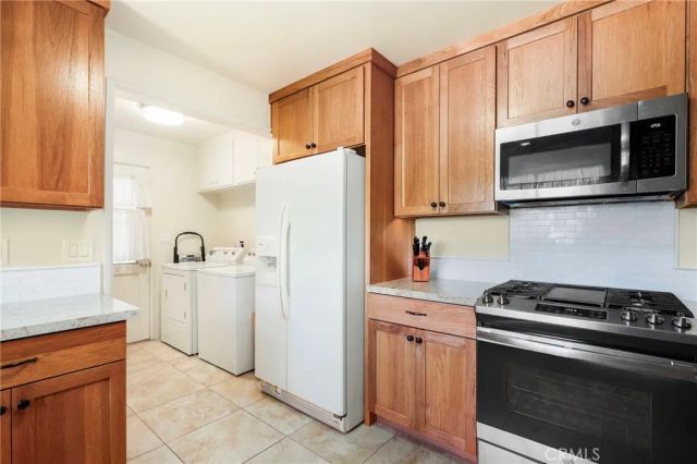 2439 E Paradise Road, Anaheim, CA 92806