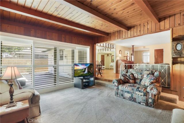 2439 E Paradise Road, Anaheim, CA 92806