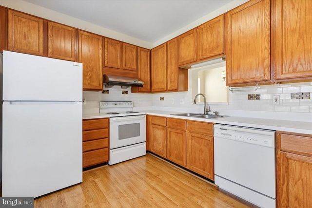 43187 OWEN PARK WAY, Chantilly, VA 20152