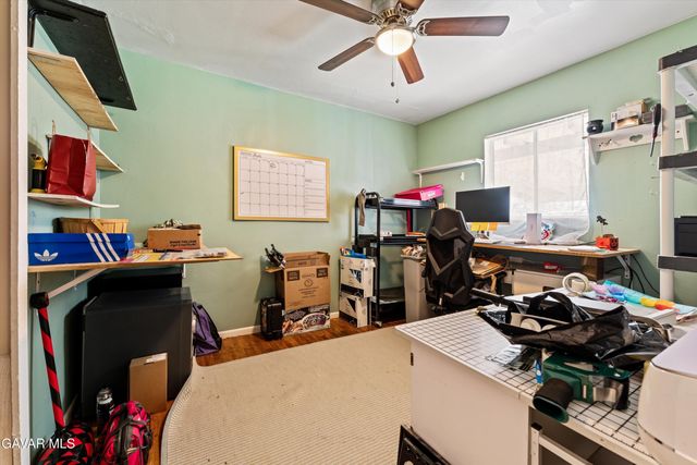 817 Oakwood Street, Tehachapi, CA 93561