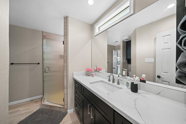 3802 Bayshore Drive, Bacliff, TX 77518