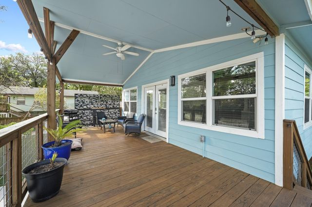 3802 Bayshore Drive, Bacliff, TX 77518