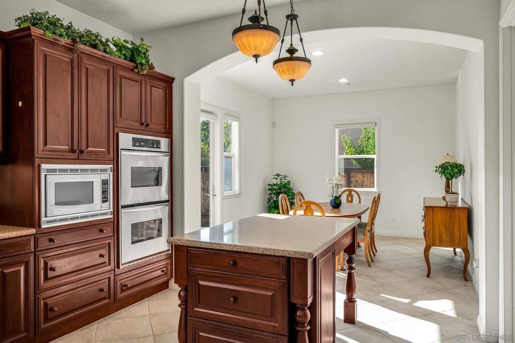 Image 10 of property listing at 15364 Palomino Mesa, San Diego, CA 92127