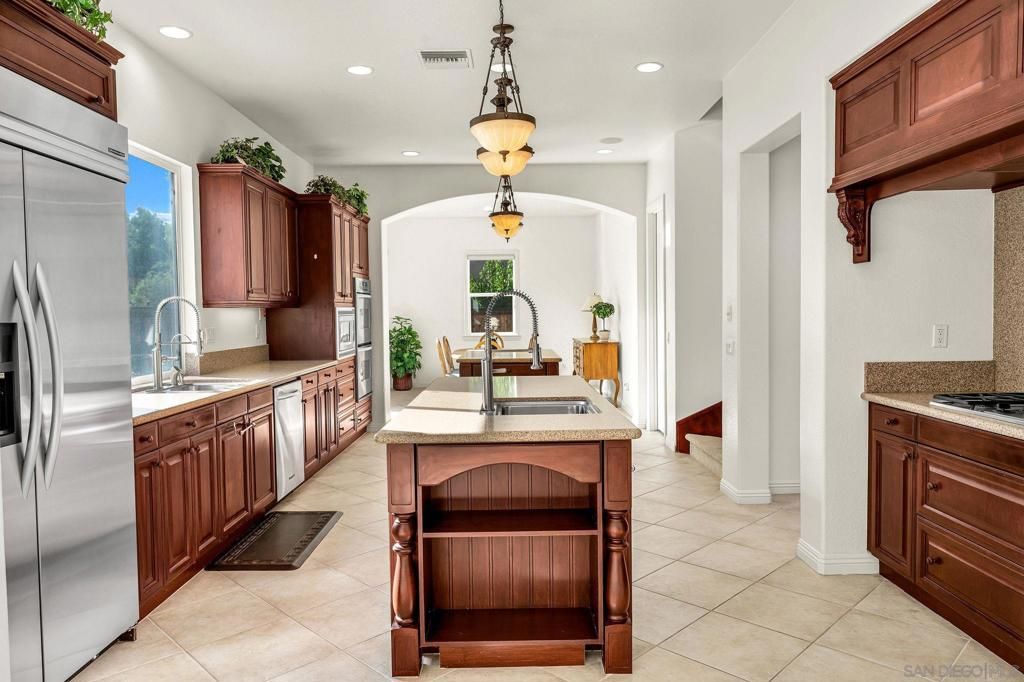 Image 5 of property listing at 15364 Palomino Mesa, San Diego, CA 92127